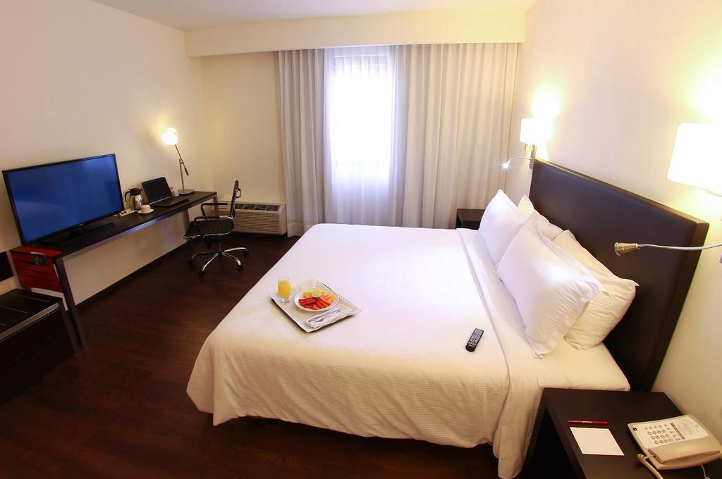 Fiesta Inn Ксалапа Екстериор снимка