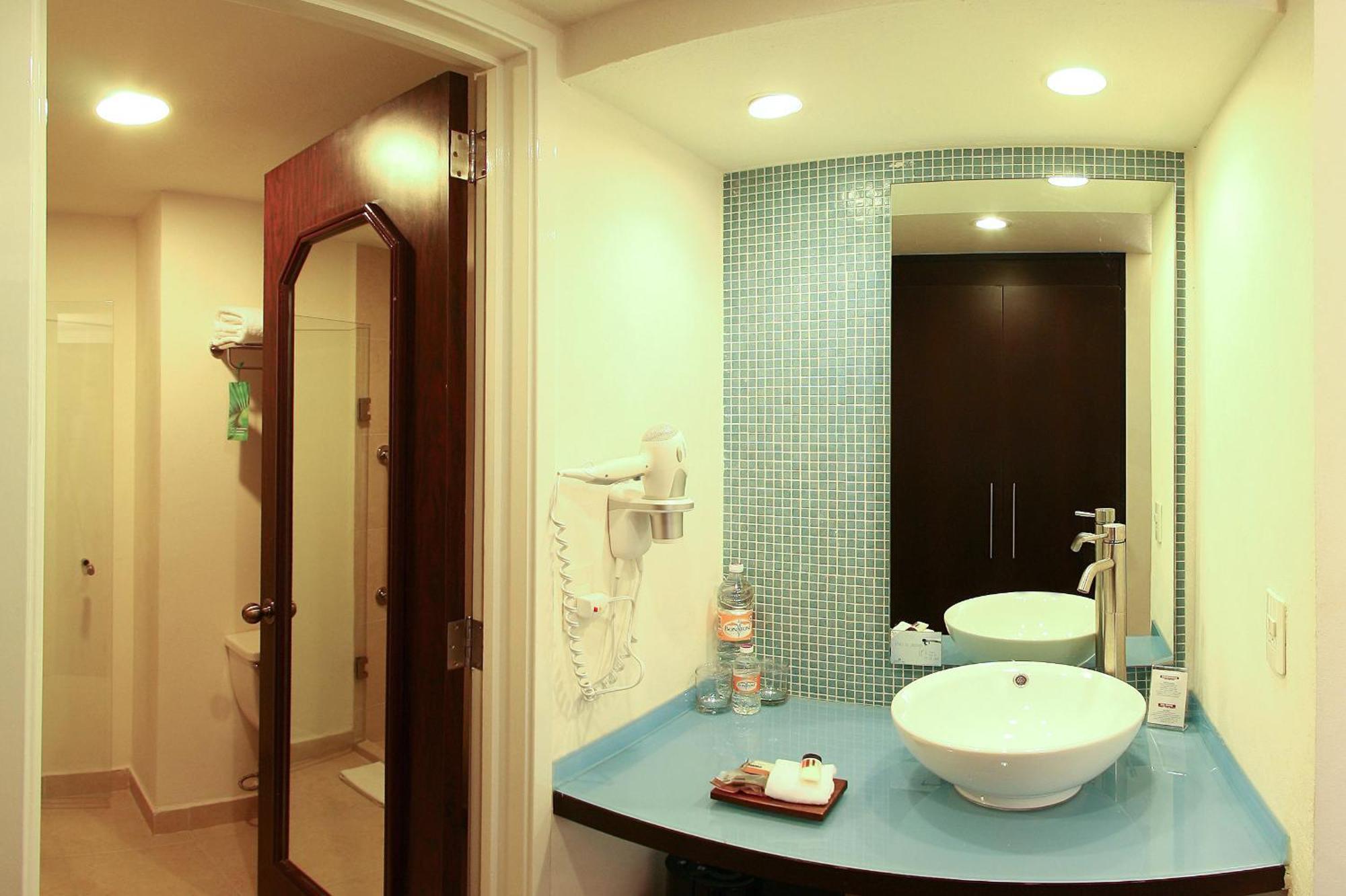Fiesta Inn Ксалапа Екстериор снимка